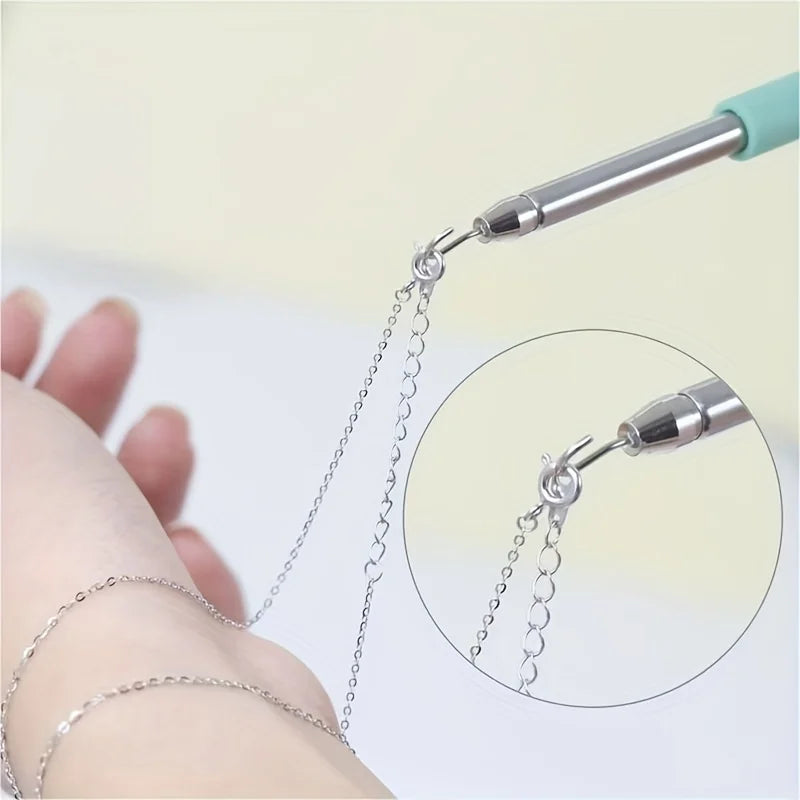 Bracelet Fastening Helper – Jewellery Clasp Tool Aid for Bracelets & Watches